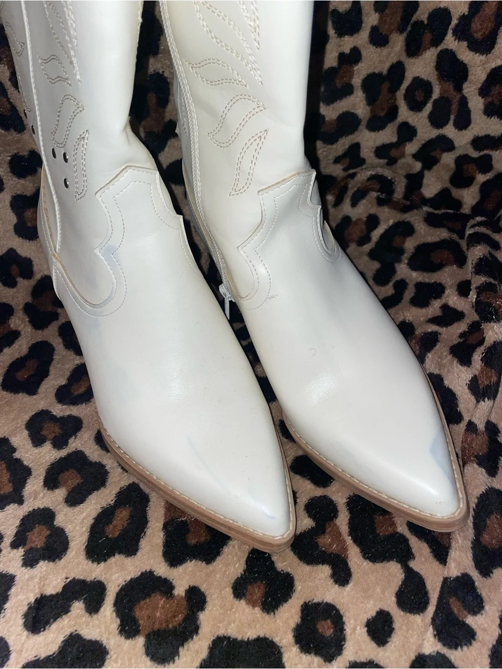 Women's White Western Cowboy Boots - Stylish Embroidered Mid-Calf - Picture 4 of 5